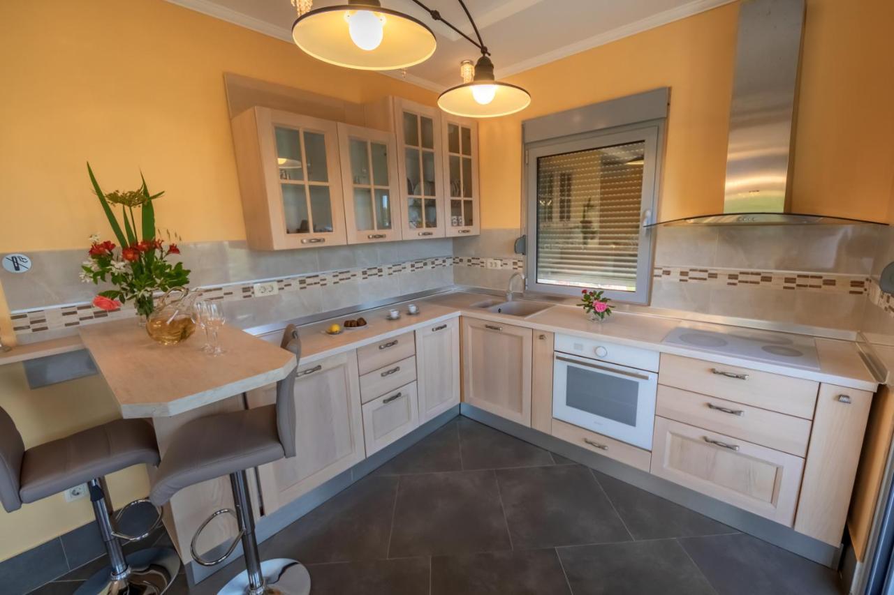 Villa Montenegrina Petrovac Eksteriør bilde